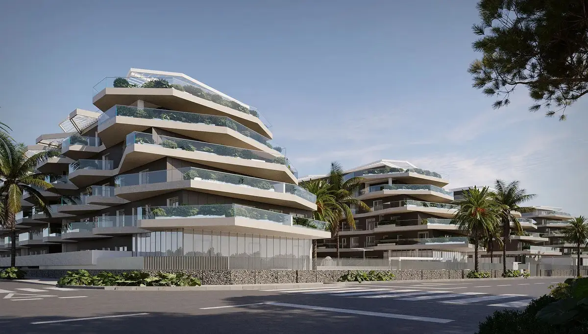 Middle Floor Apartment for sale in Fuengirola — photo 1