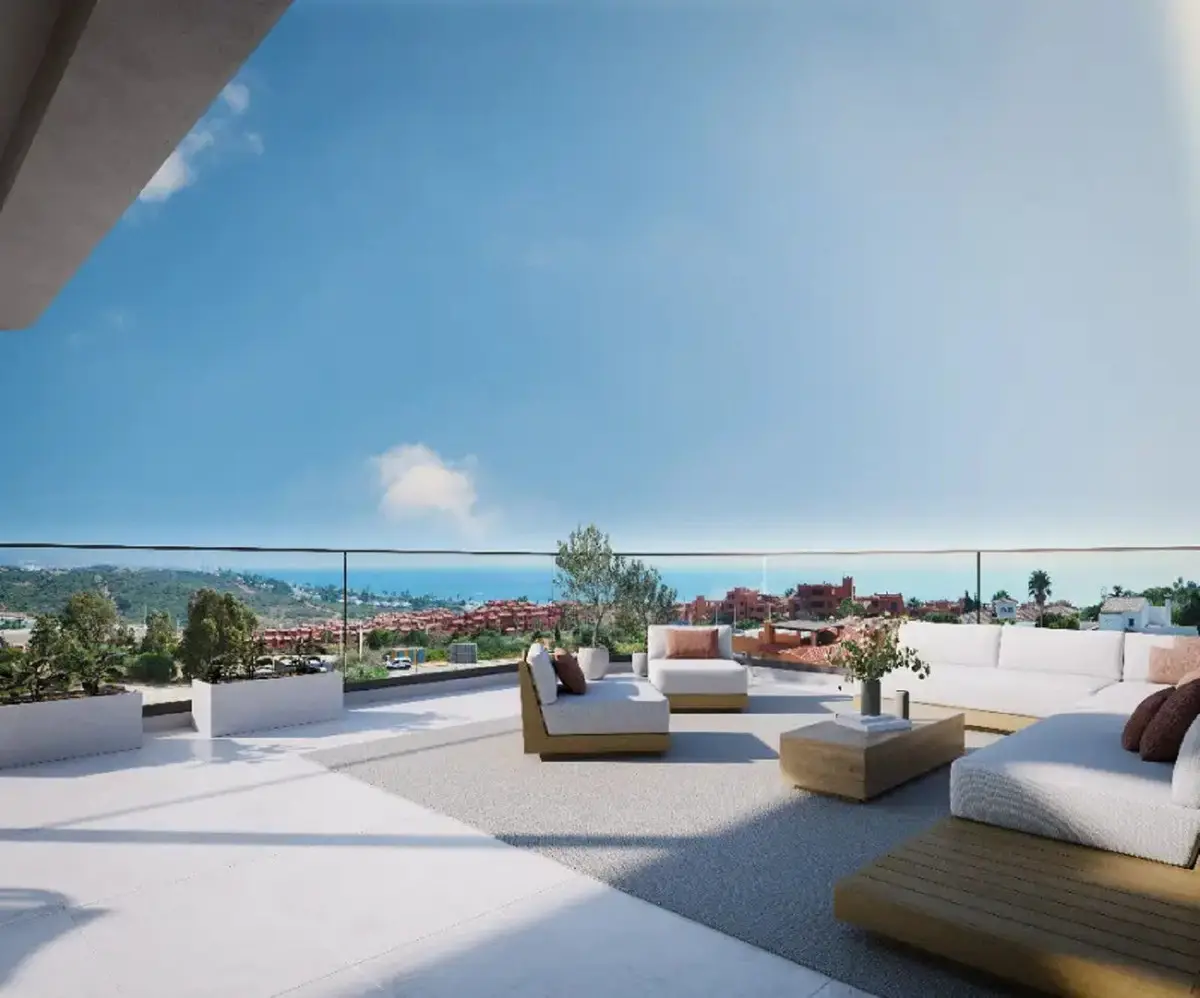 Middle Floor Apartment for sale in Estepona — photo 1