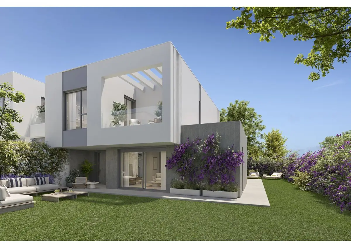 Townhouse for sale in Marbella — photo 1