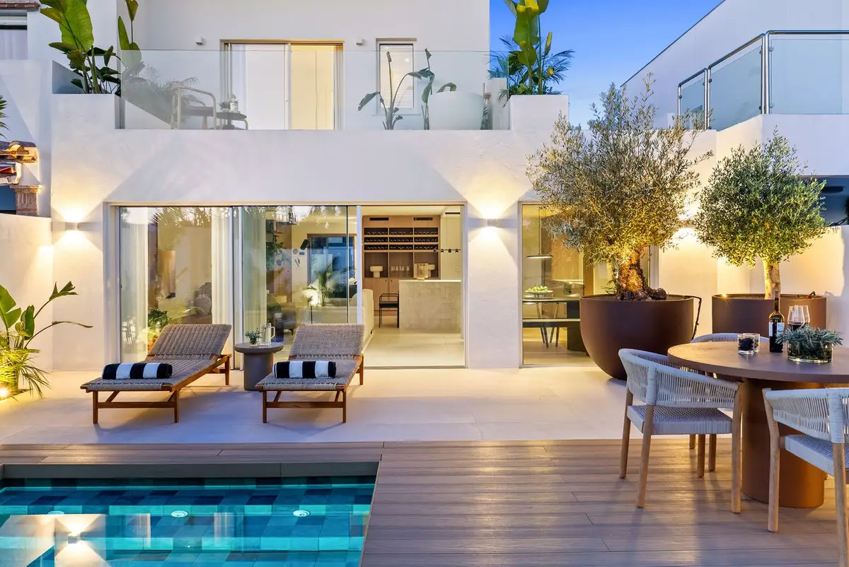 Townhouse for sale in Marbella — photo 1
