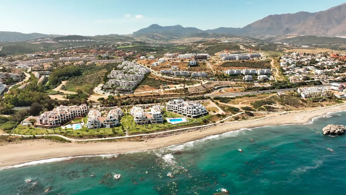 Middle Floor Apartment for sale in Casares Playa — photo 1