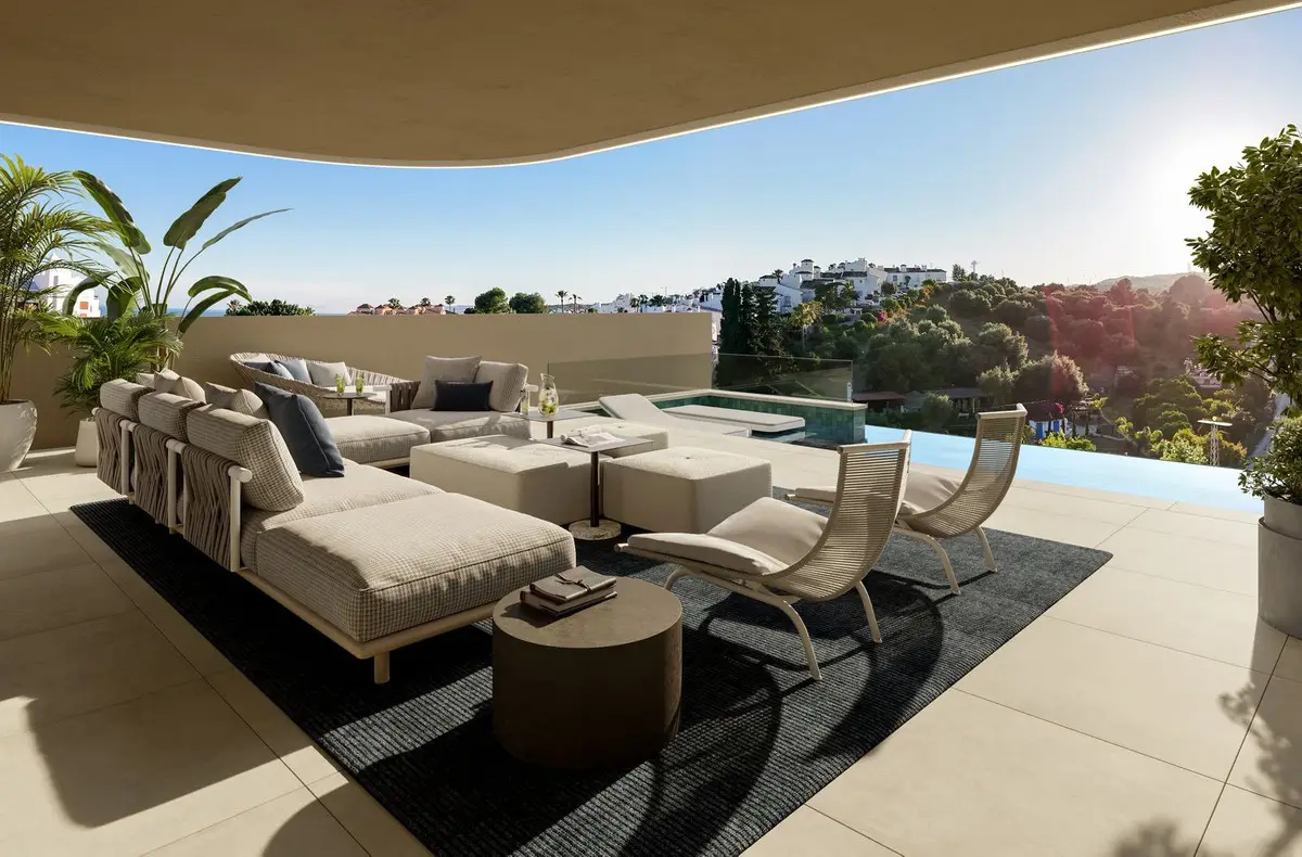 Semi-Detached House for sale in Estepona — photo 1
