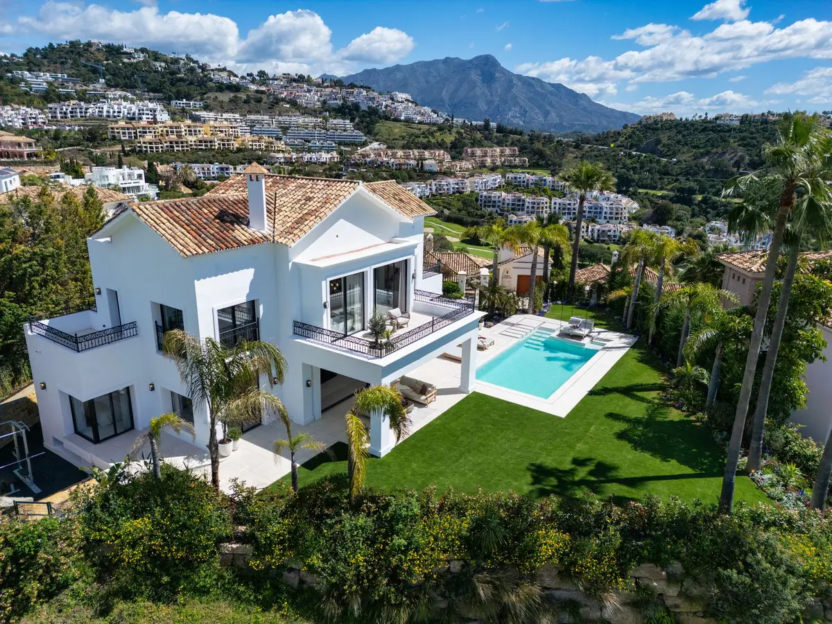 Detached Villa for sale in Los Arqueros — photo 1