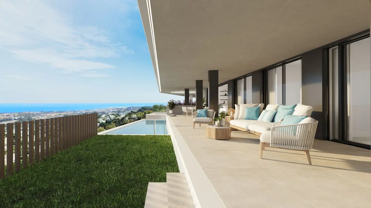 Ground Floor Apartment for sale in Benahavís — photo 1