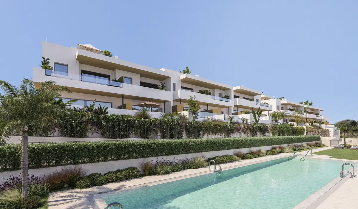 Townhouse for sale in Estepona — photo 1