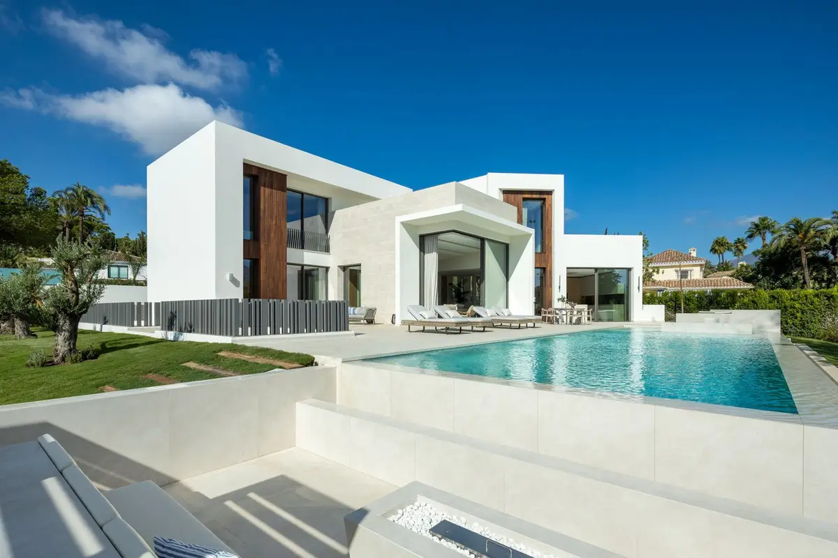 Detached Villa for sale in Las Brisas — photo 1