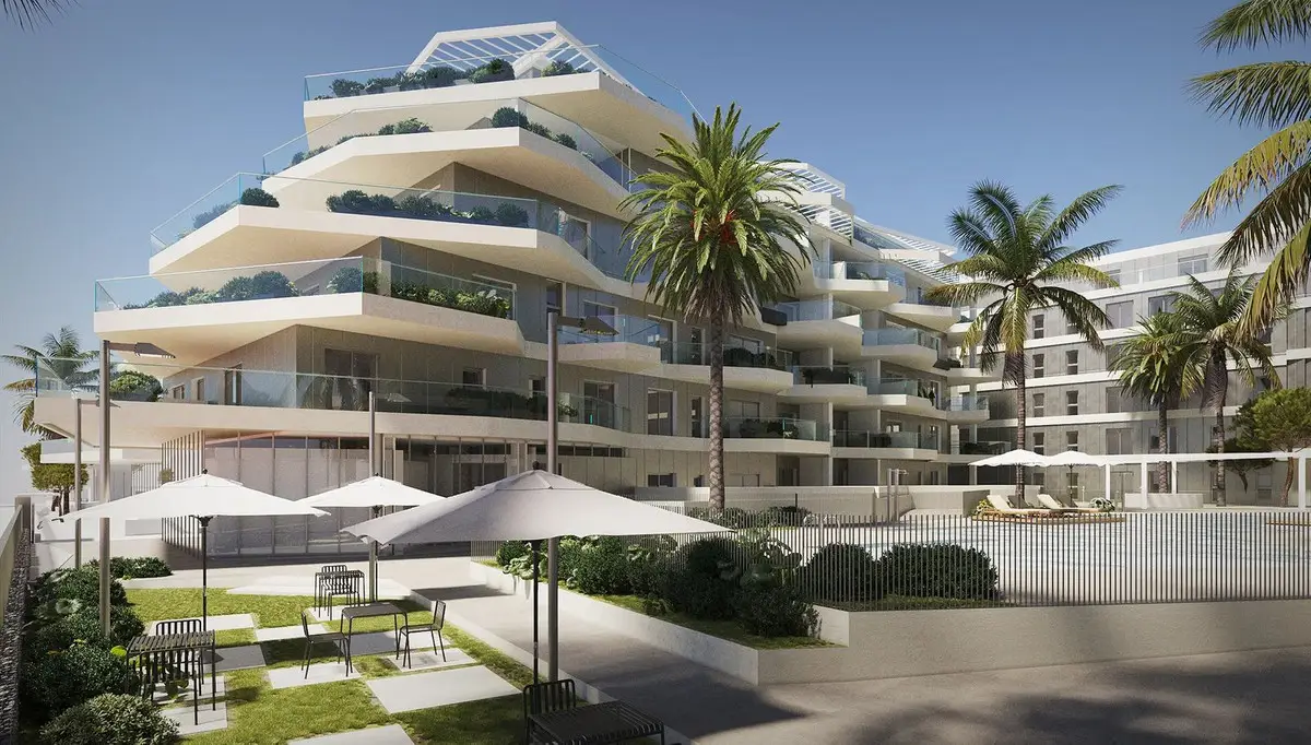 Middle Floor Apartment for sale in Fuengirola — photo 1