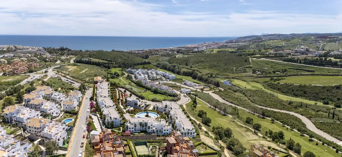 Middle Floor Apartment for sale in Casares Playa — photo 1