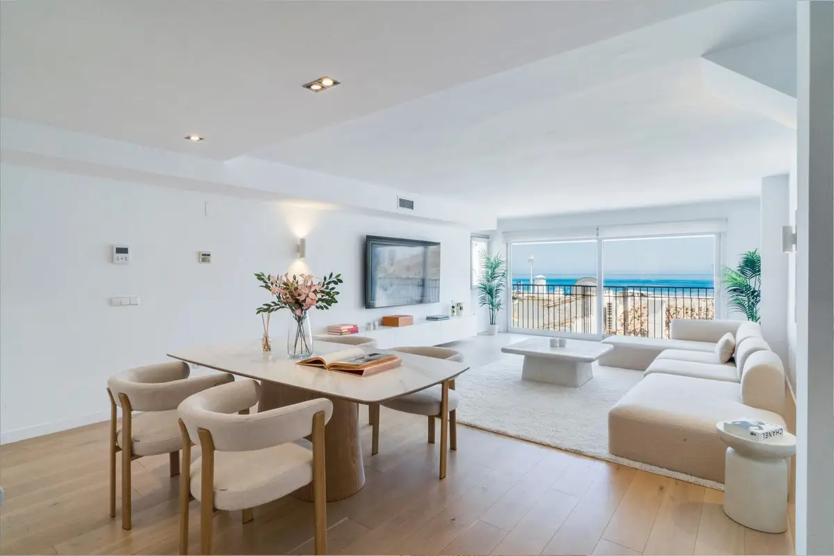 Middle Floor Apartment for sale in Puerto Banús — photo 1