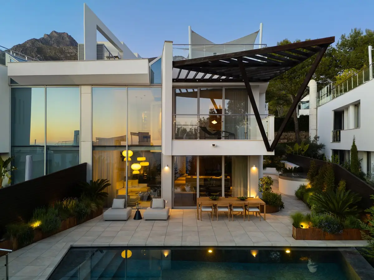 Detached Villa for sale in Marbella — photo 1