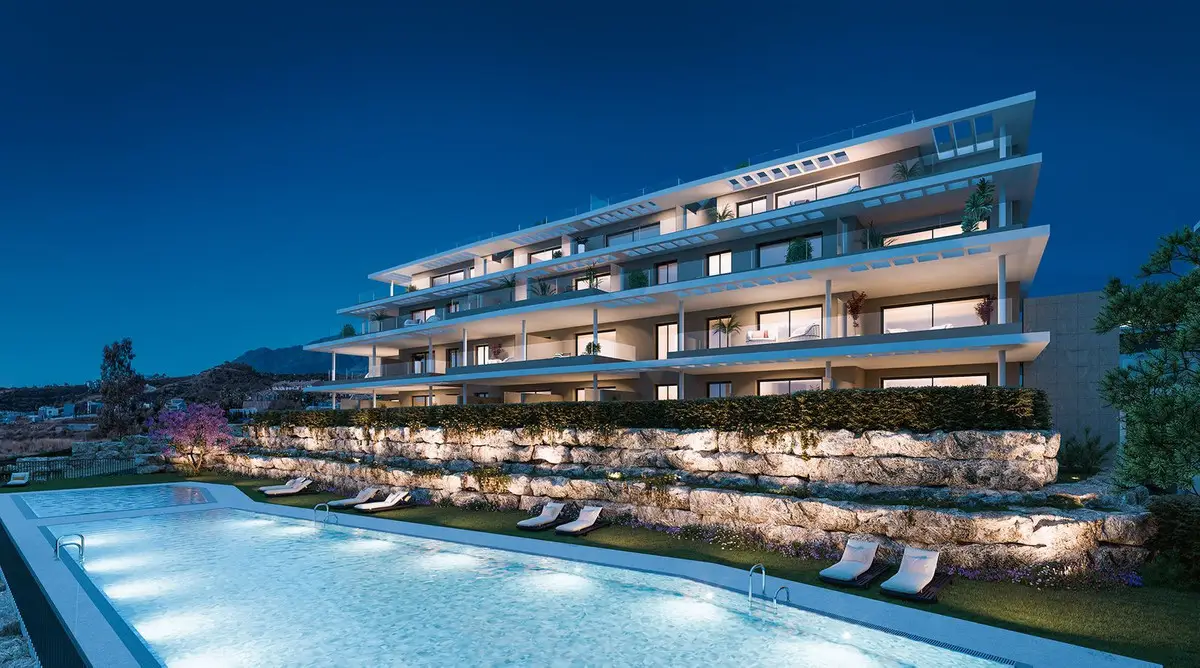 Ground Floor Apartment for sale in Estepona — photo 1