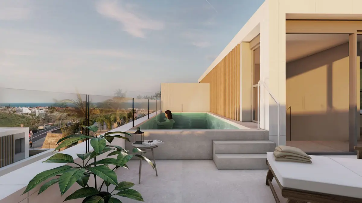 Townhouse for sale in Estepona — photo 1