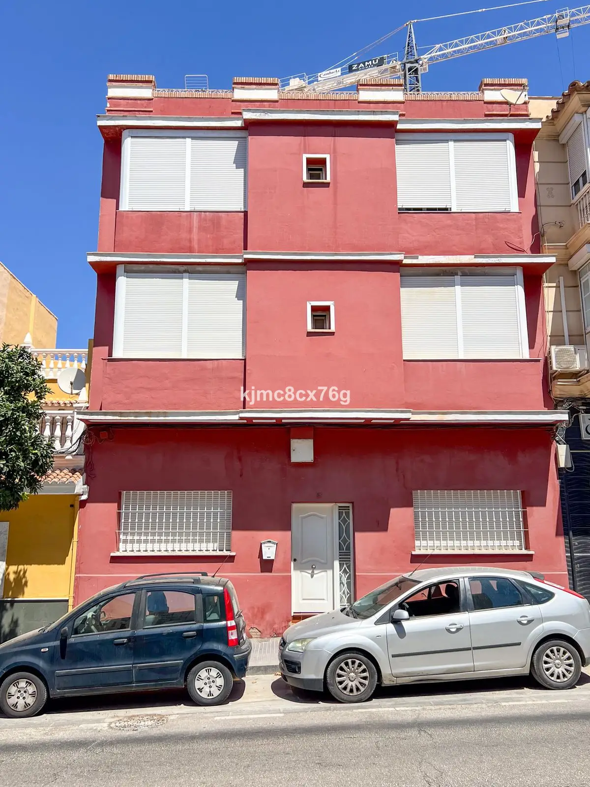 Lejlighed på mellemplan til salg i Málaga — foto 1
