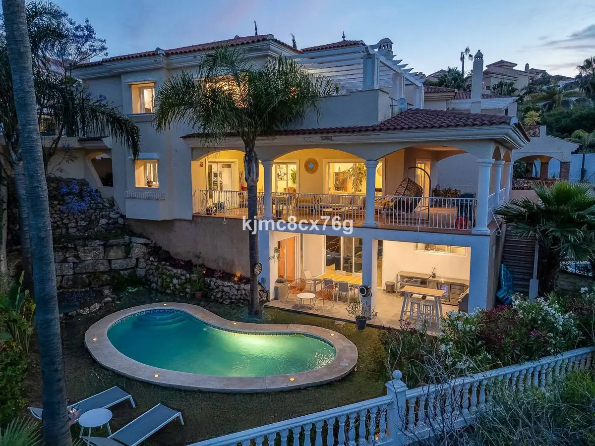 Detached Villa for sale in Riviera del Sol — photo 1