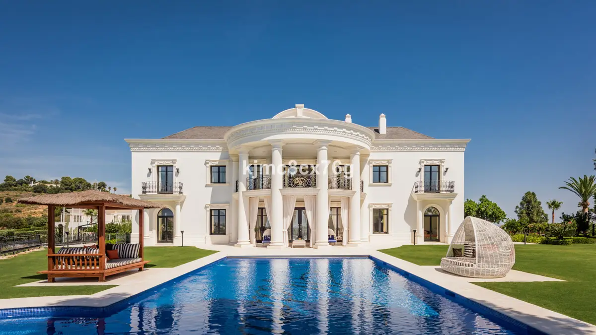 Detached Villa for sale in Hacienda Las Chapas — photo 1