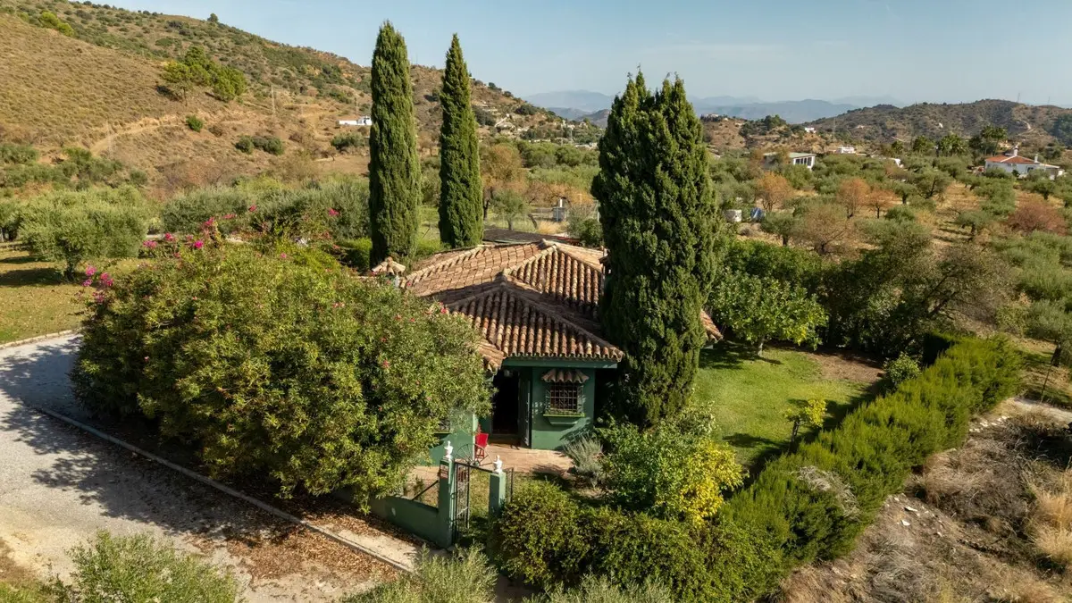 Finca - Cortijo for sale in Monda — photo 1