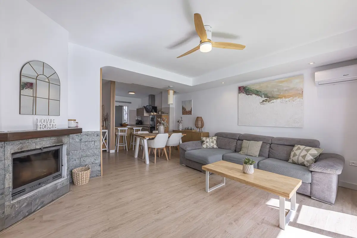 Townhouse for sale in Marbella — photo 1