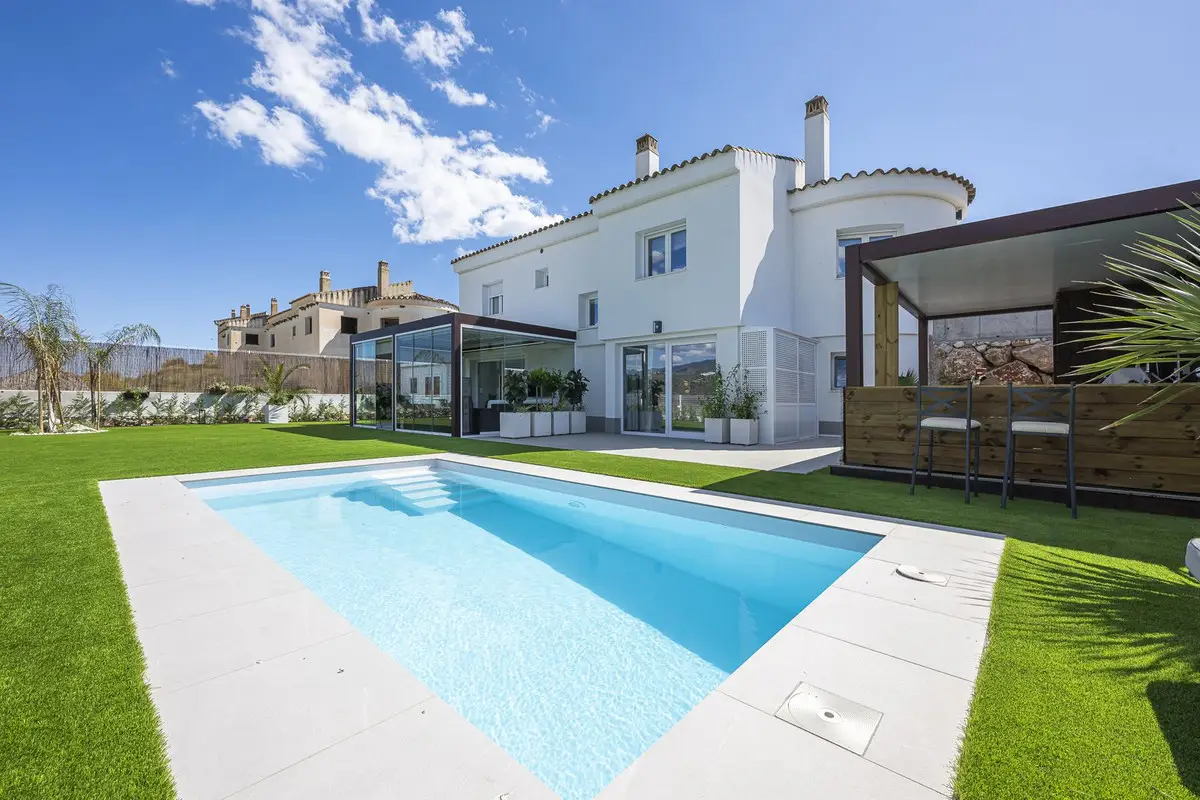 Detached Villa for sale in La Viñuela — photo 1