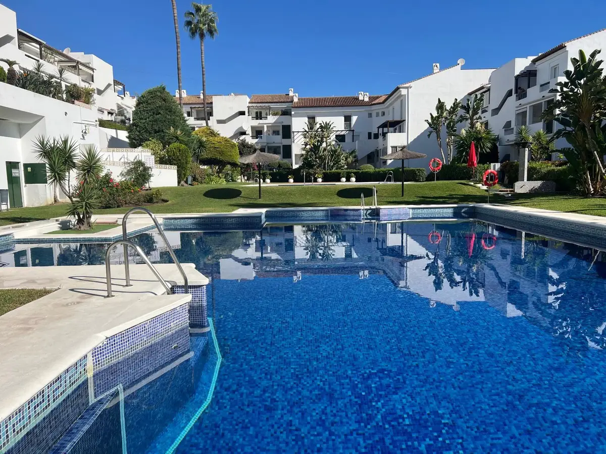 Middle Floor Apartment for sale in Bel Air — photo 1