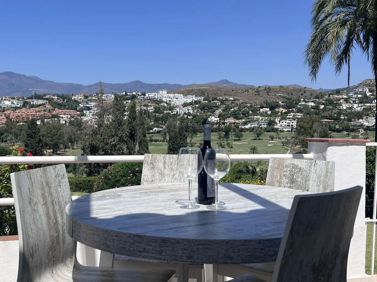 Townhouse for sale in El Paraiso — photo 1