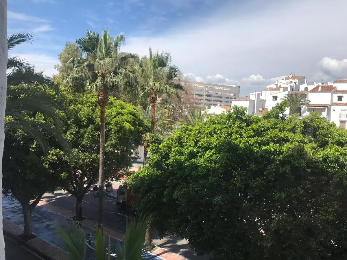 Middle Floor Apartment for sale in Puerto Banús — photo 1