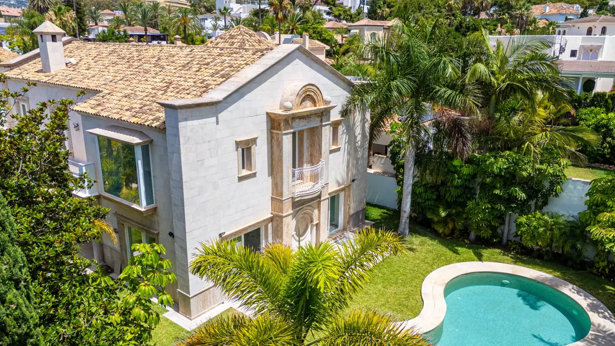 Detached Villa for sale in Marbella — photo 1