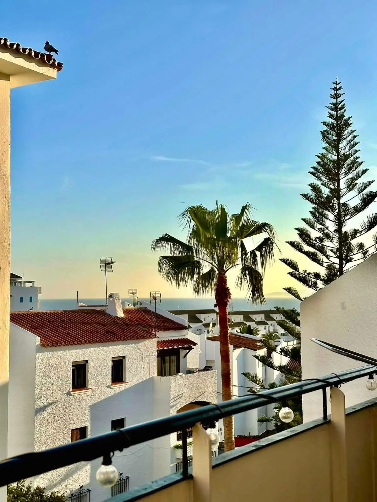 Middle Floor Apartment for sale in Estepona — photo 1