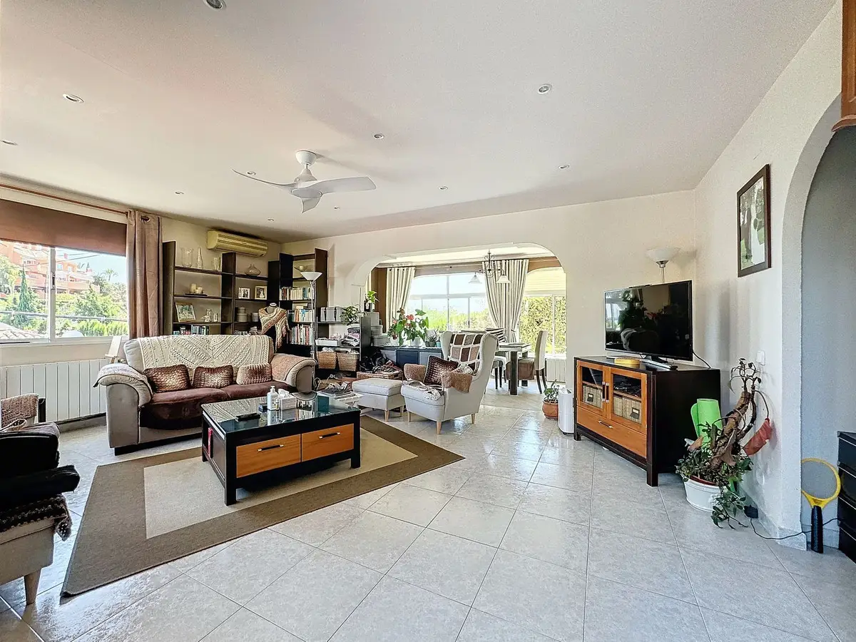 Detached Villa for sale in Nueva Andalucía — photo 1