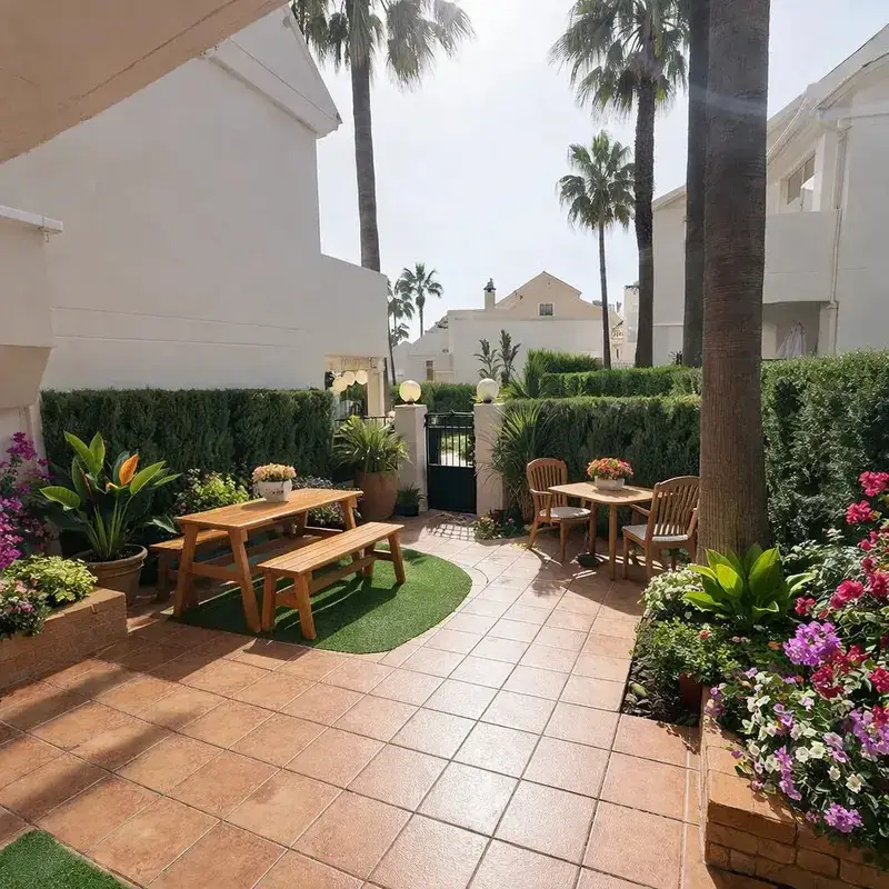Townhouse for sale in Marbella — photo 1
