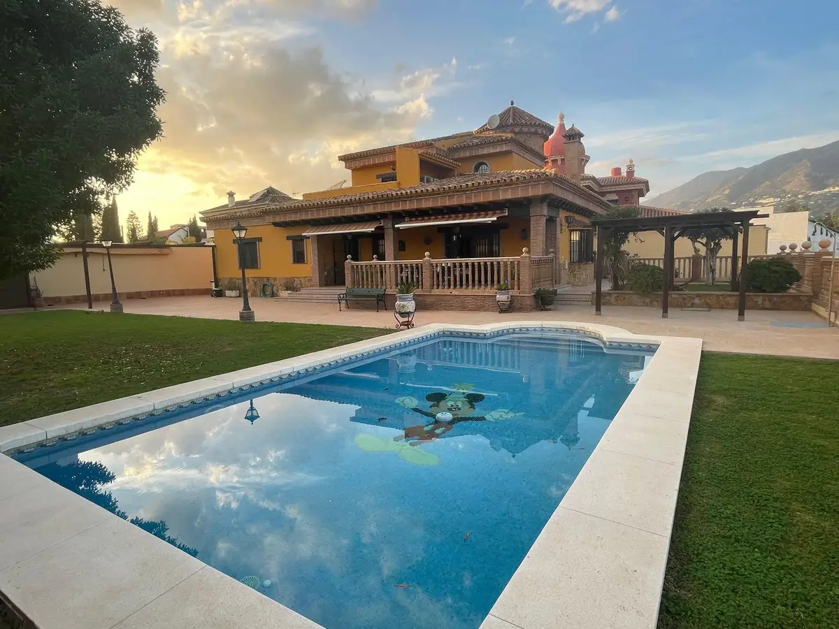 Detached Villa for sale in Mijas Costa — photo 1