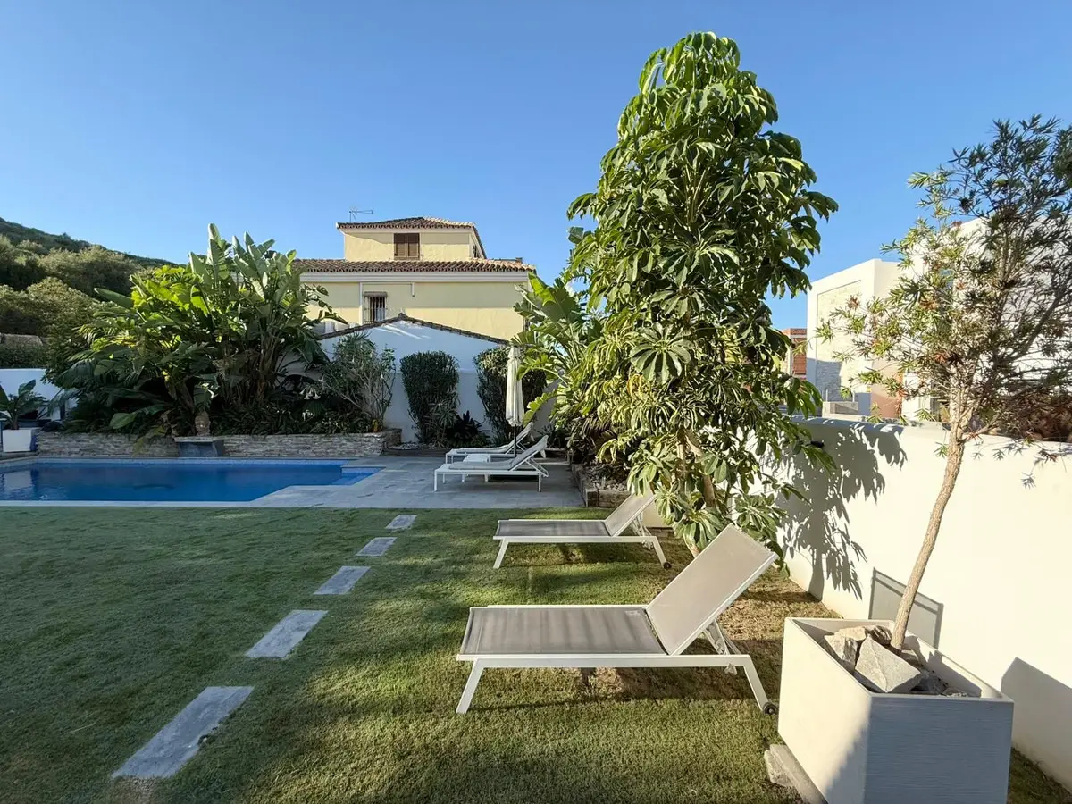 Detached Villa for sale in Casares — photo 1