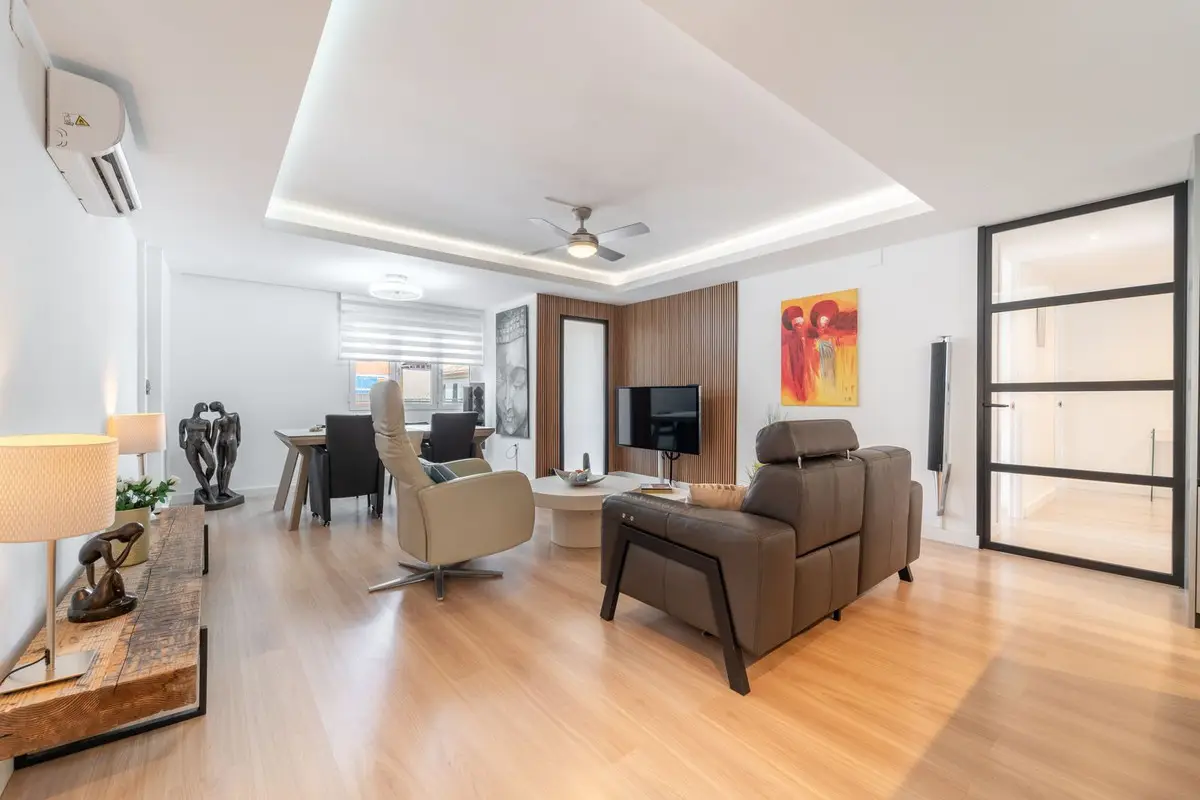 Middle Floor Apartment for sale in Málaga Centro — photo 1