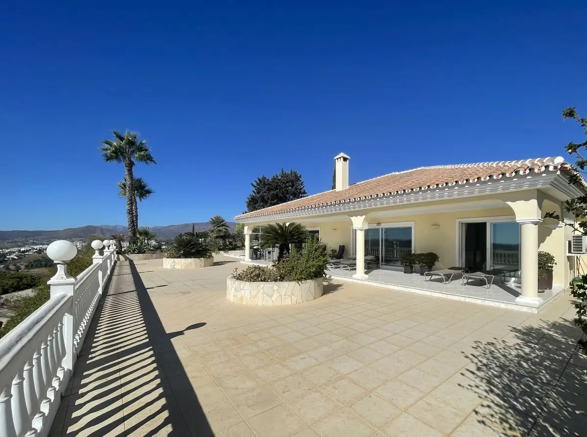 Detached Villa for sale in Sierrezuela — photo 1