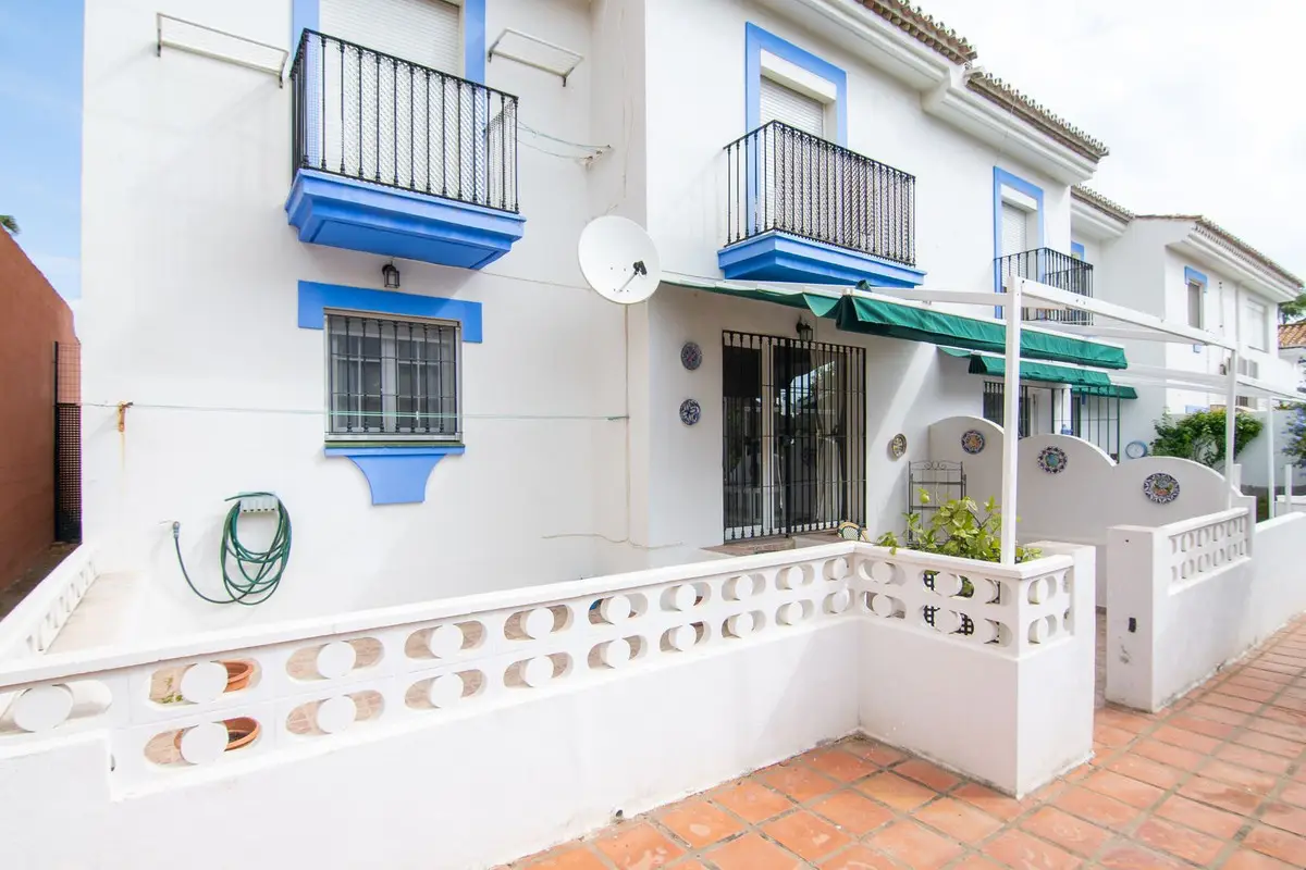 Ground Floor Apartment for sale in Manilva — photo 1