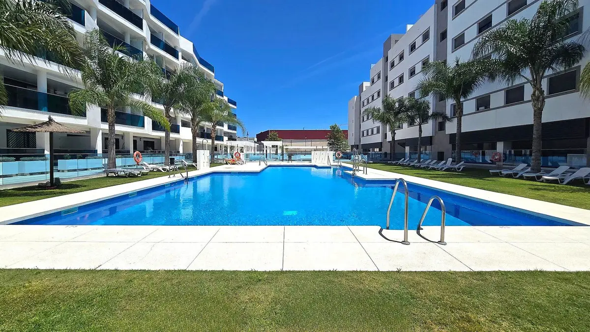 Penthouse for sale in Fuengirola — photo 1