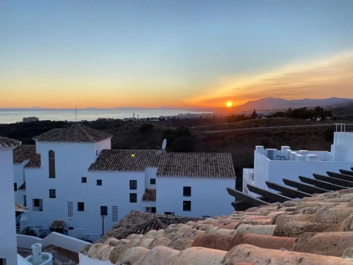 Penthouse for sale in Altos de los Monteros — photo 1