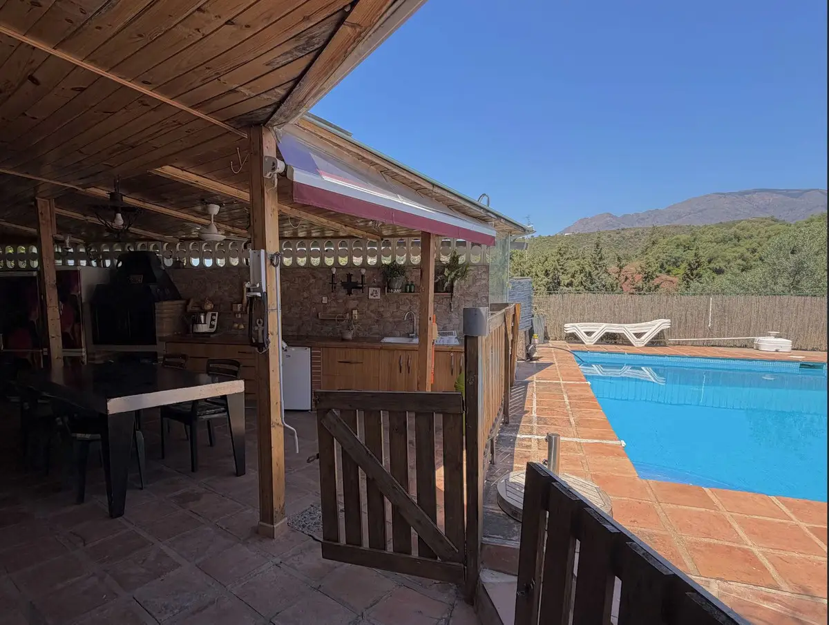 Finca - Cortijo for sale in Estepona — photo 1
