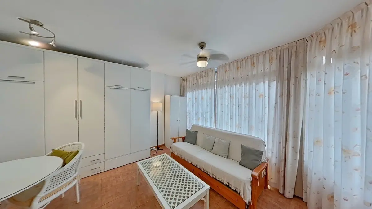 Middle Floor Apartment for sale in Marbella — photo 1
