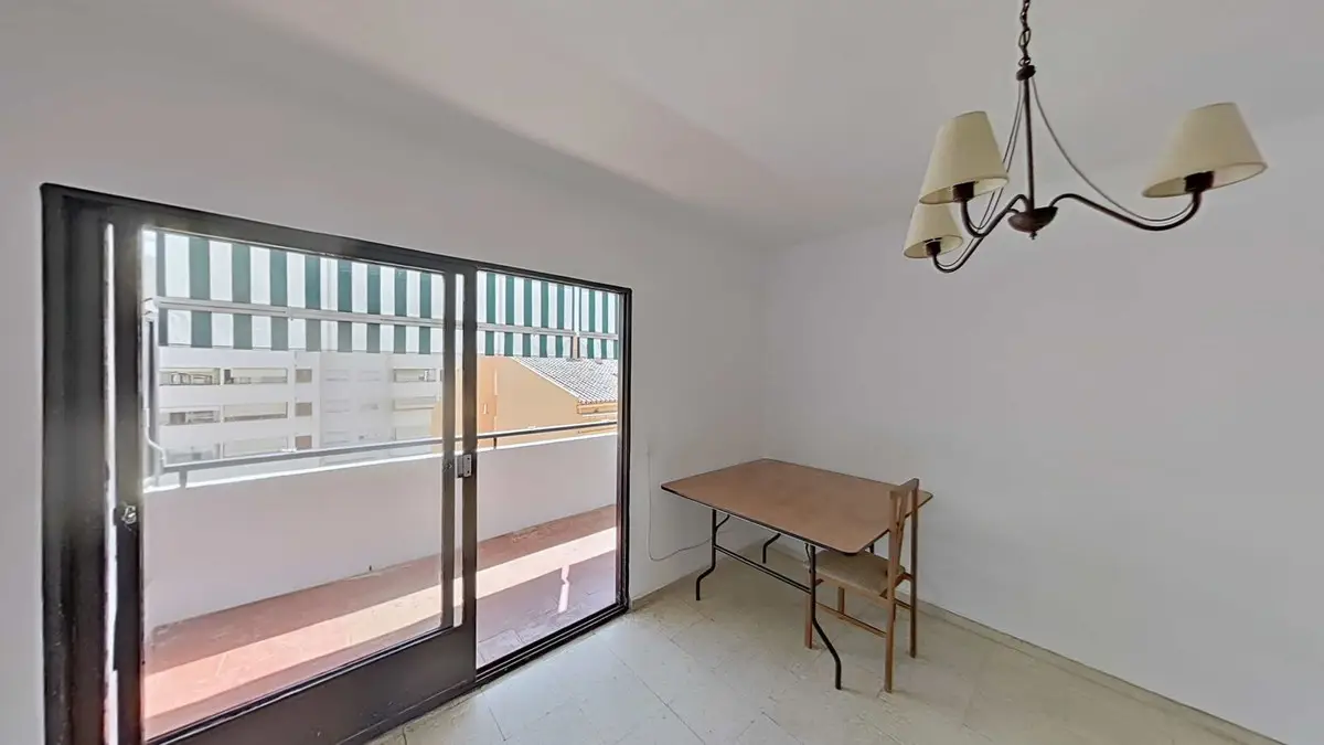 Middle Floor Apartment for sale in Marbella — photo 1