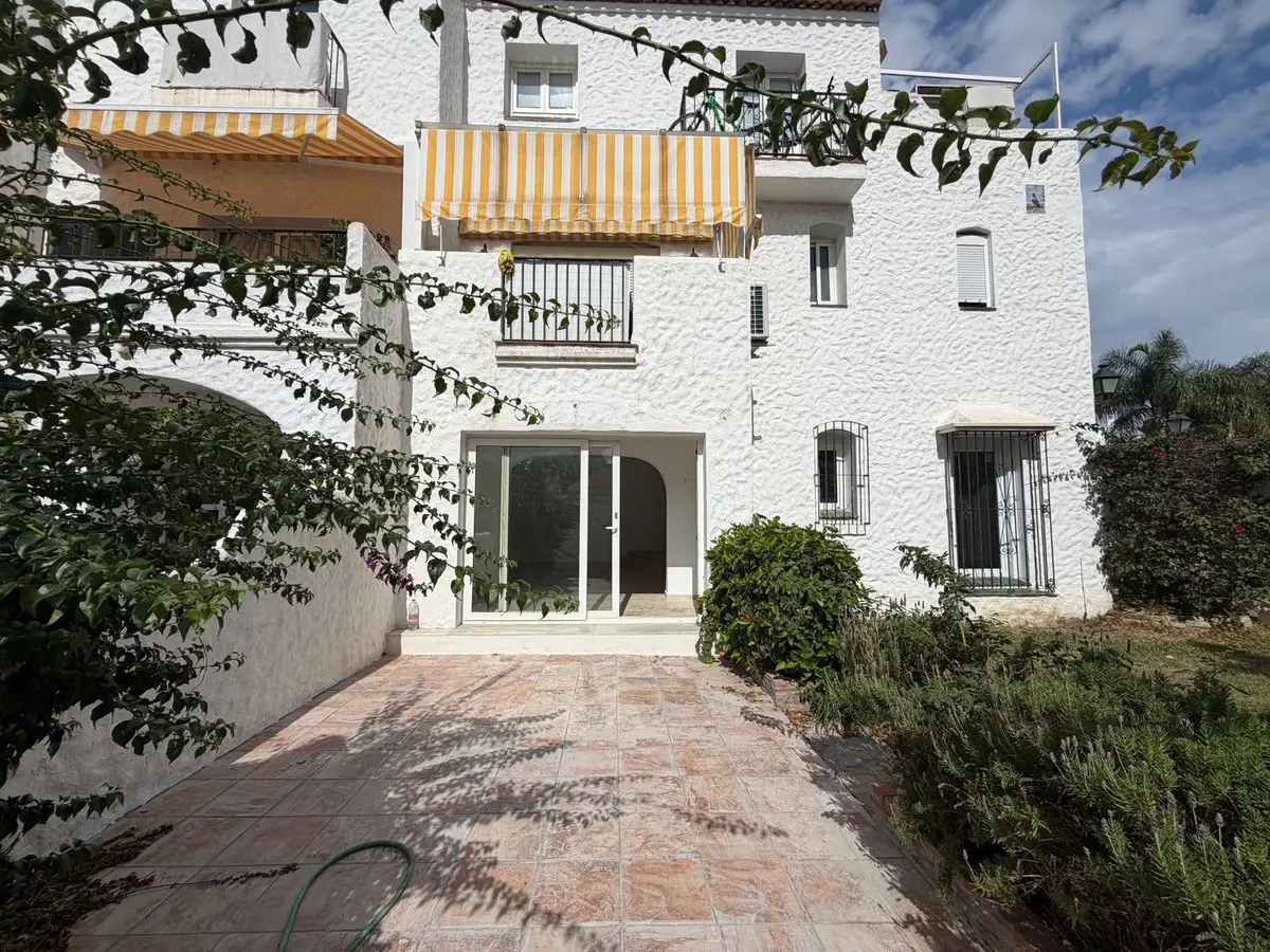 Ground Floor Apartment for sale in El Paraiso — photo 1