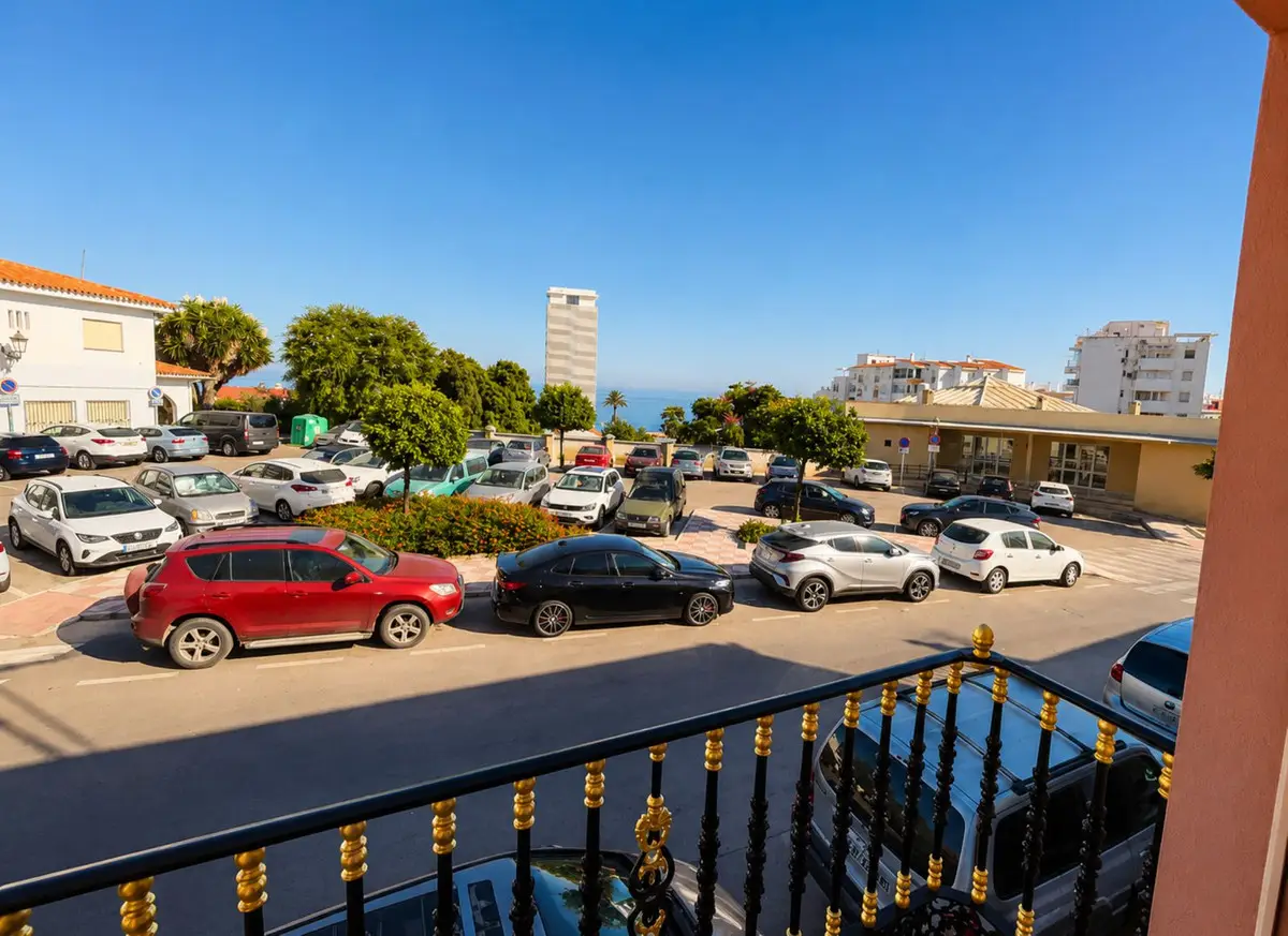 Townhouse for sale in Estepona — photo 1