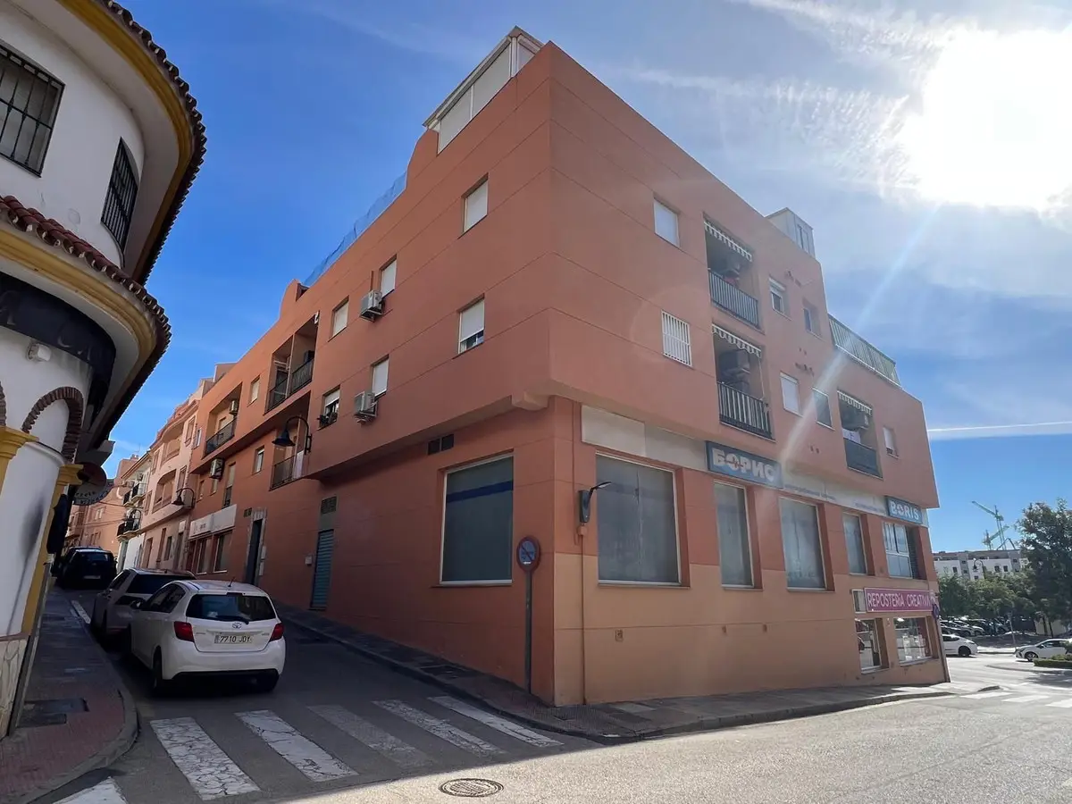 Middle Floor Apartment for sale in Las Lagunas — photo 1