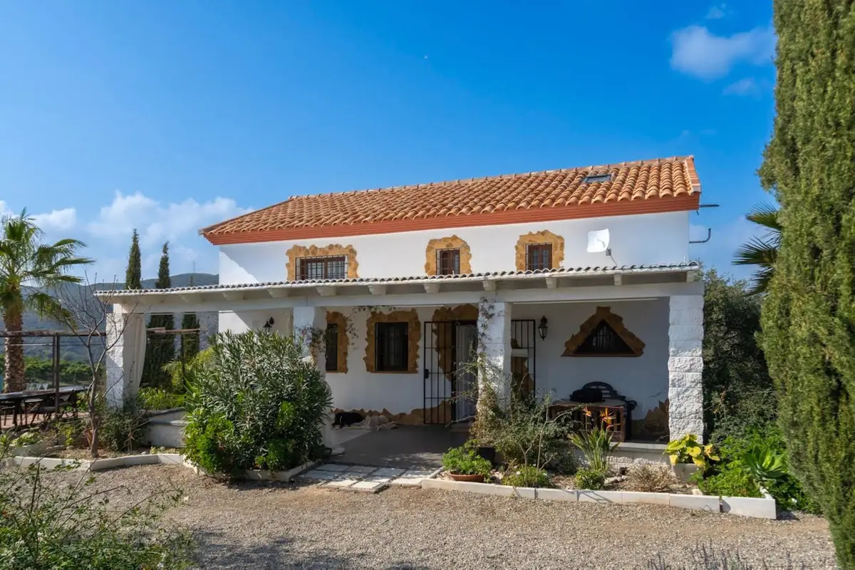 Finca - Cortijo for sale in Coín — photo 1