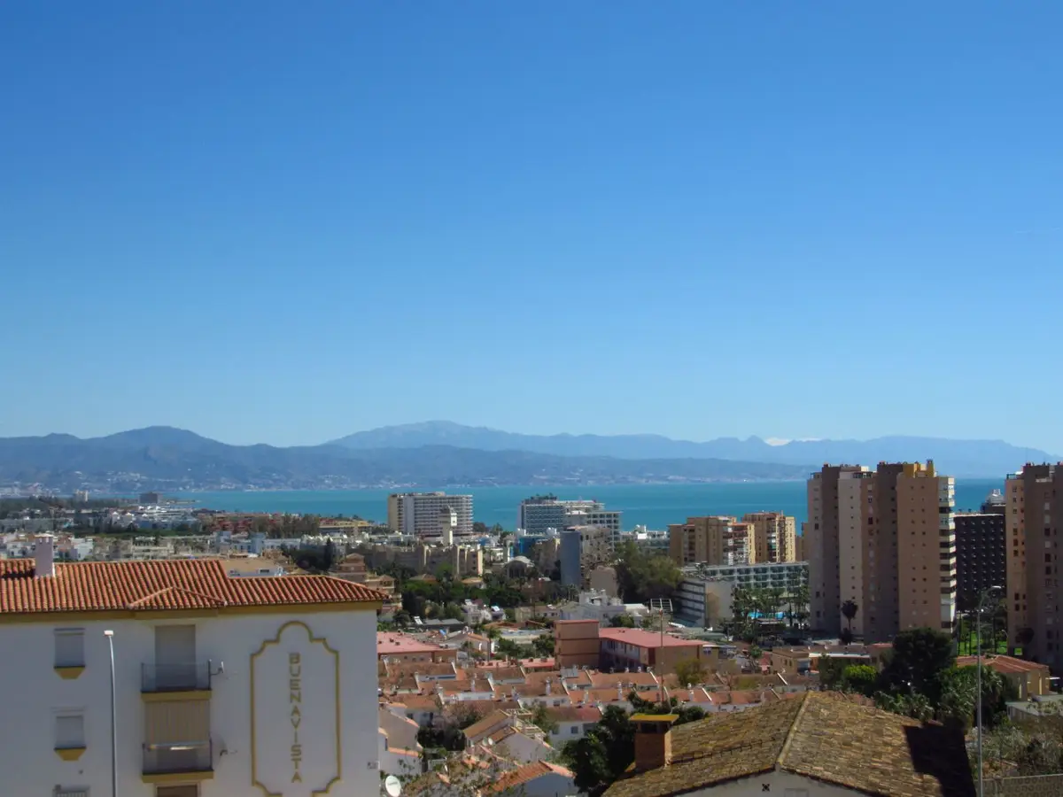 Middle Floor Apartment for sale in Torremolinos Centro — photo 1