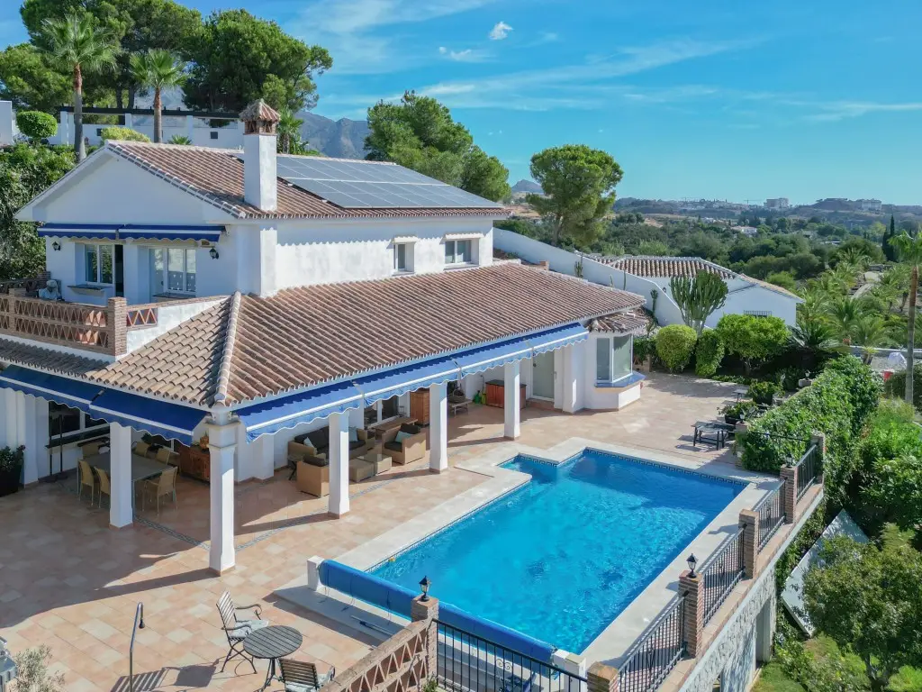Detached Villa for sale in Mijas — photo 1