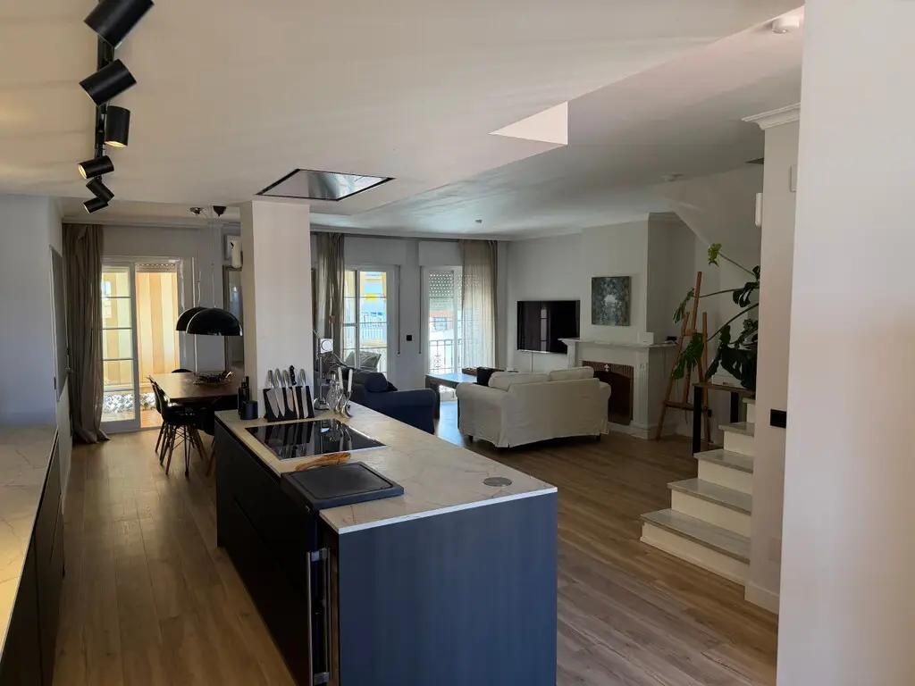 Middle Floor Apartment for sale in Fuengirola — photo 1