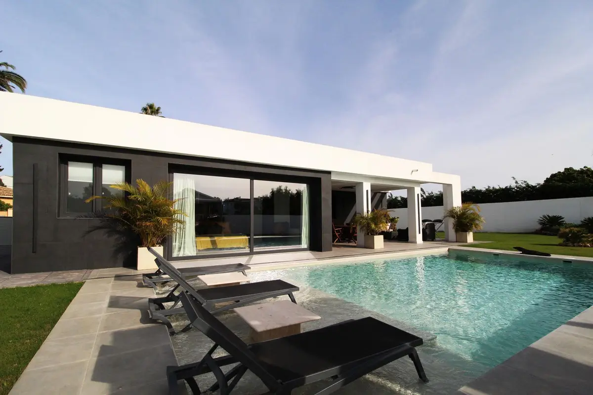 Detached Villa for sale in San Pedro de Alcántara — photo 1