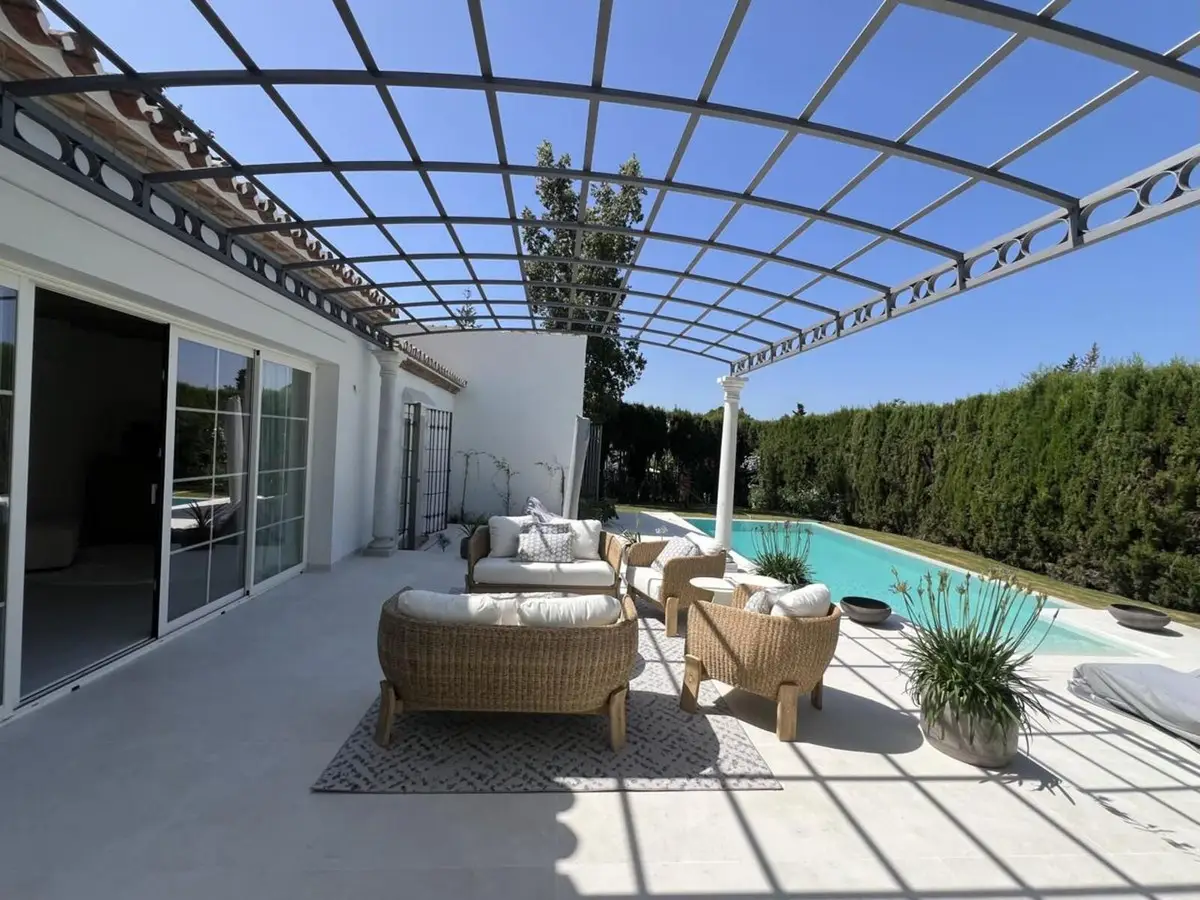 Detached Villa for sale in Guadalmina Alta — photo 1