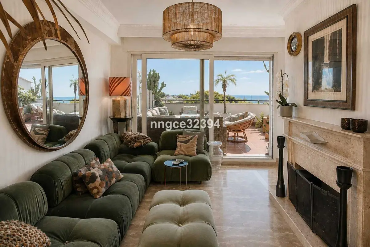 Middle Floor Apartment for sale in Sierra Blanca — photo 1