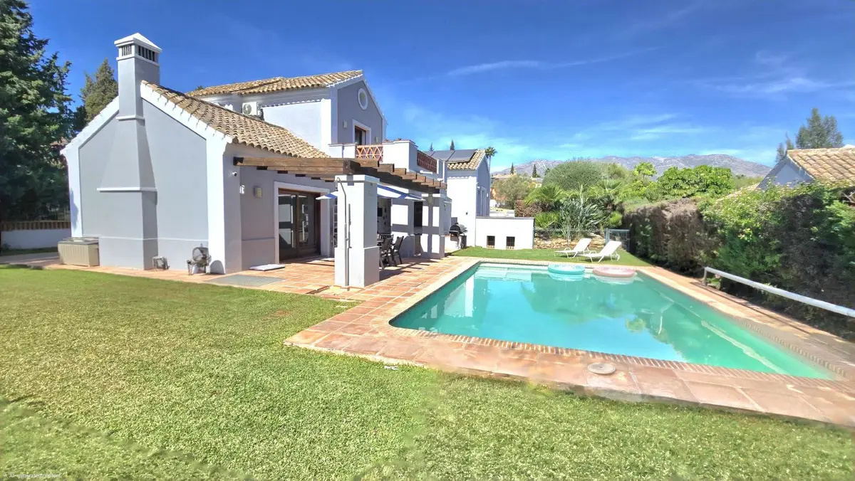 Detached Villa for sale in Mijas Golf — photo 1